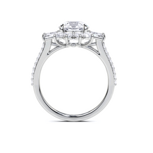 Round Cut Diamond Engagement Ring