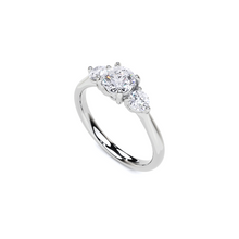 Round Cut Diamond Engagement Ring