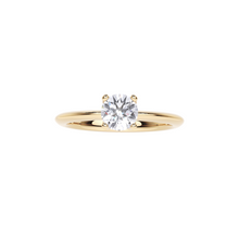 Solitare Round Cut Diamond Engagement Ring - 4 Prong