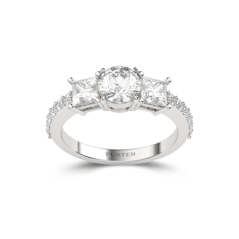 Flame Round Cut With Two Side Princess Diamond Engagement Ring