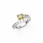 Icono de fantasía con diamante amarillo y blanco 